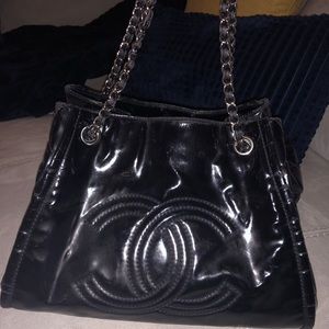CHANEL Tote patent leather